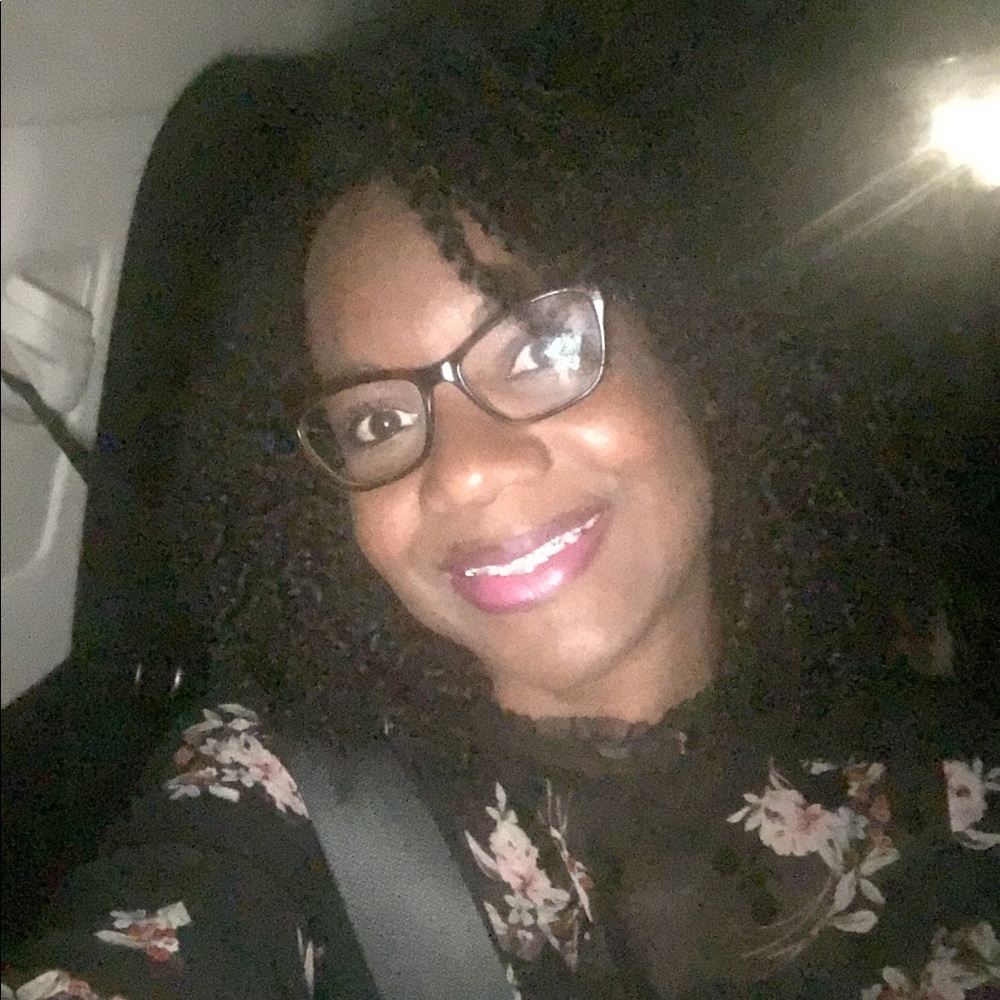 Meet your Posher, Leah